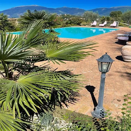 A Magical Experience In Fabulous Grounds With Pool Jacuzzi Wifi Aircon